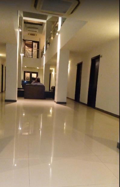 Sahiwal Saphire Hotel מראה חיצוני תמונה